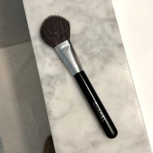 CHANEL Blush Brush #4